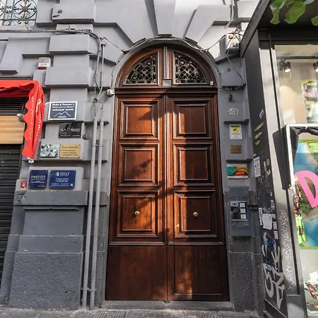 Konukevi Nibla's Napoli